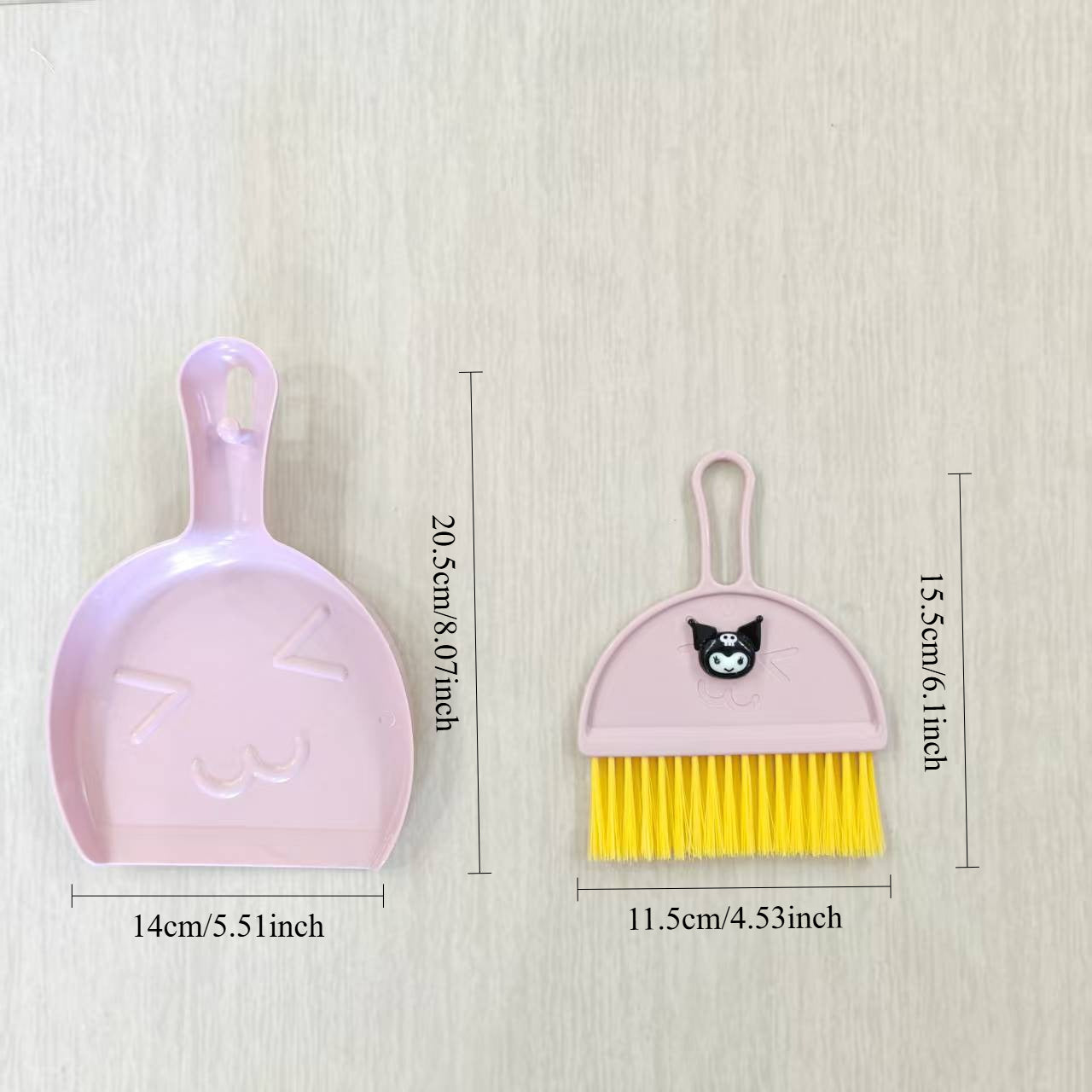 Sanrio Kuromi Desktop Cleaning Brush And Mini Dustpan Set | Portable Plastic Cleaning Tools For Living Room Use