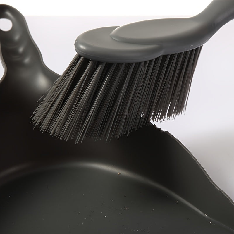 1 set of 2pcs combination desktop cleaning helper broom and dustpan set\u002Fcan be used to clean hair on desktop trash cans, sofas, and pet hair. The handheld cleaning set is more convenient to use